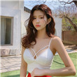和女性角色打扑克怀孕的游戏