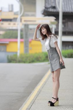 两女一杯是什么